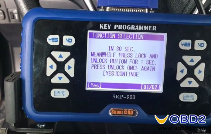 skp900-program-new-toyota-corolla-h-chip-remote-key-10