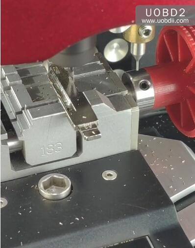 How to Use 2M2 Key Machine Cut Peugeot NE73 Key (12)
