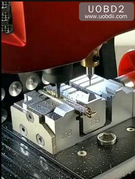 Hyundai-KIA-TOY40-All-Key-Lost-Programming-by-2M2-Tank-Machine-13