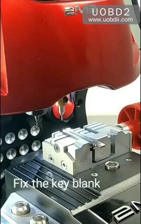 Hyundai-KIA-TOY40-All-Key-Lost-Programming-by-2M2-Tank-Machine-8